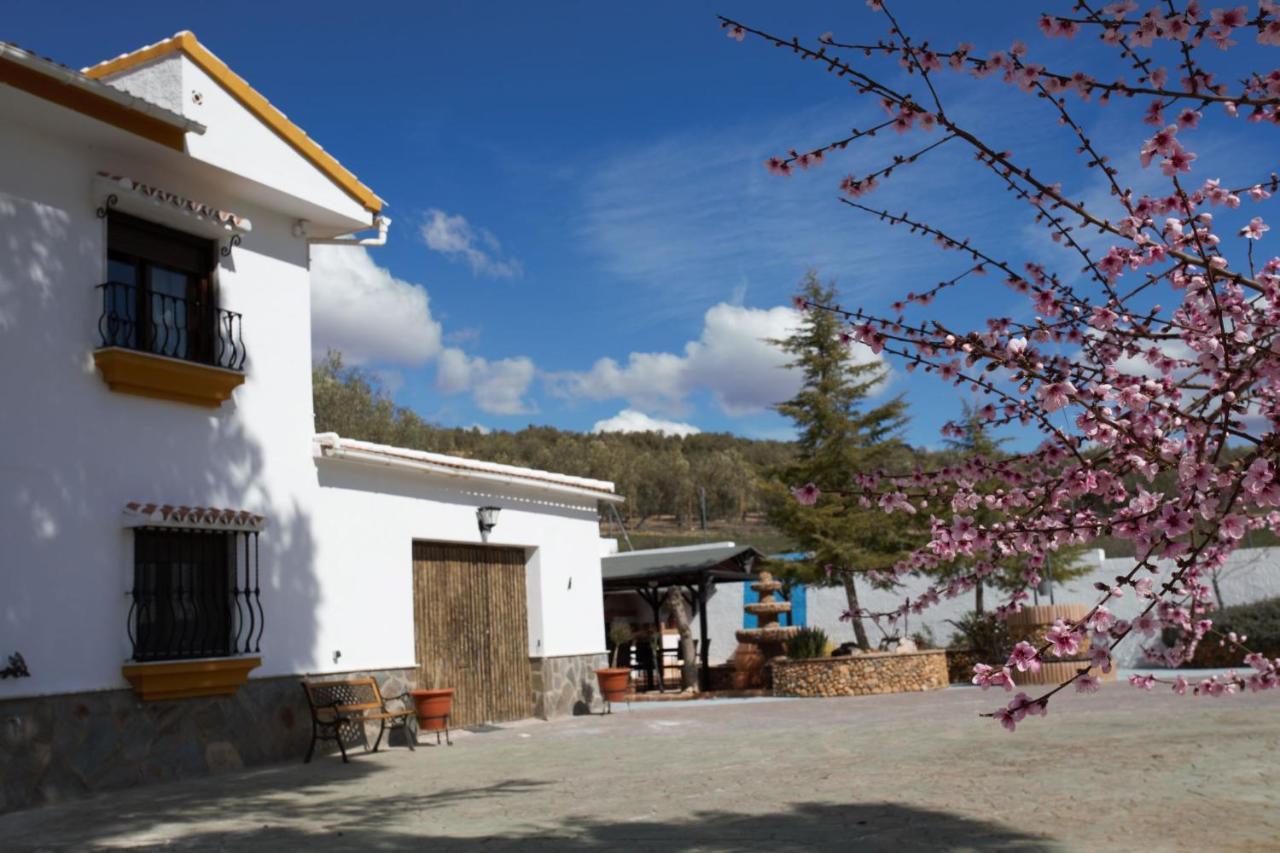 Casa De Las Montanas Villanueva del Trabuco Exterior photo